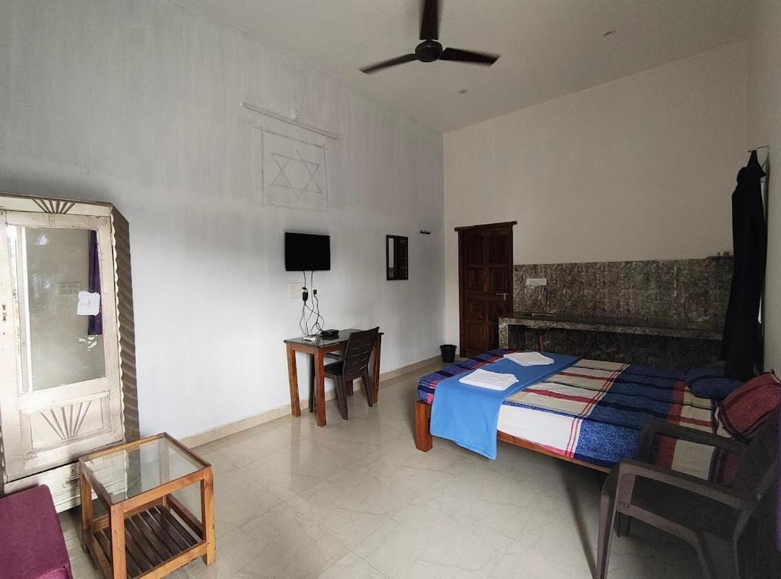 Blissful Haven Art House - Near Entrance To Auroville Exterior photo